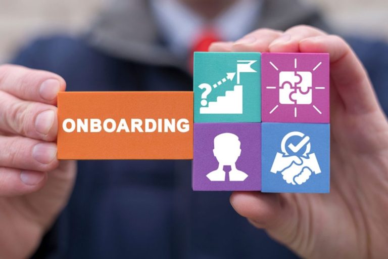 Faciliter l’onboarding avec son SI RH : les clés du succès