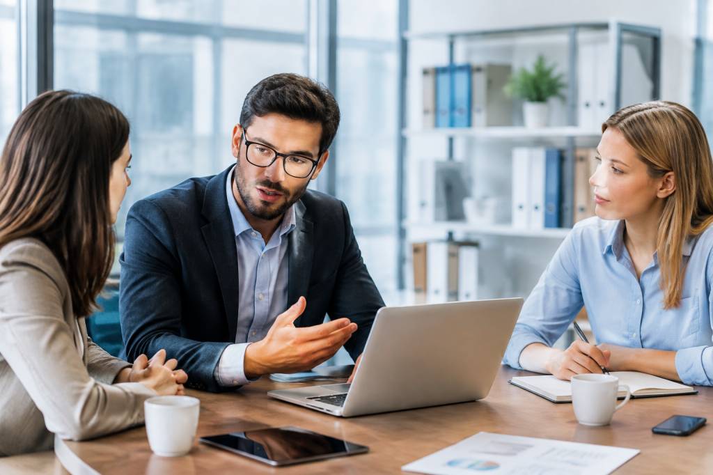 Système d'information commercial : définition, enjeux et outils pour les entreprises